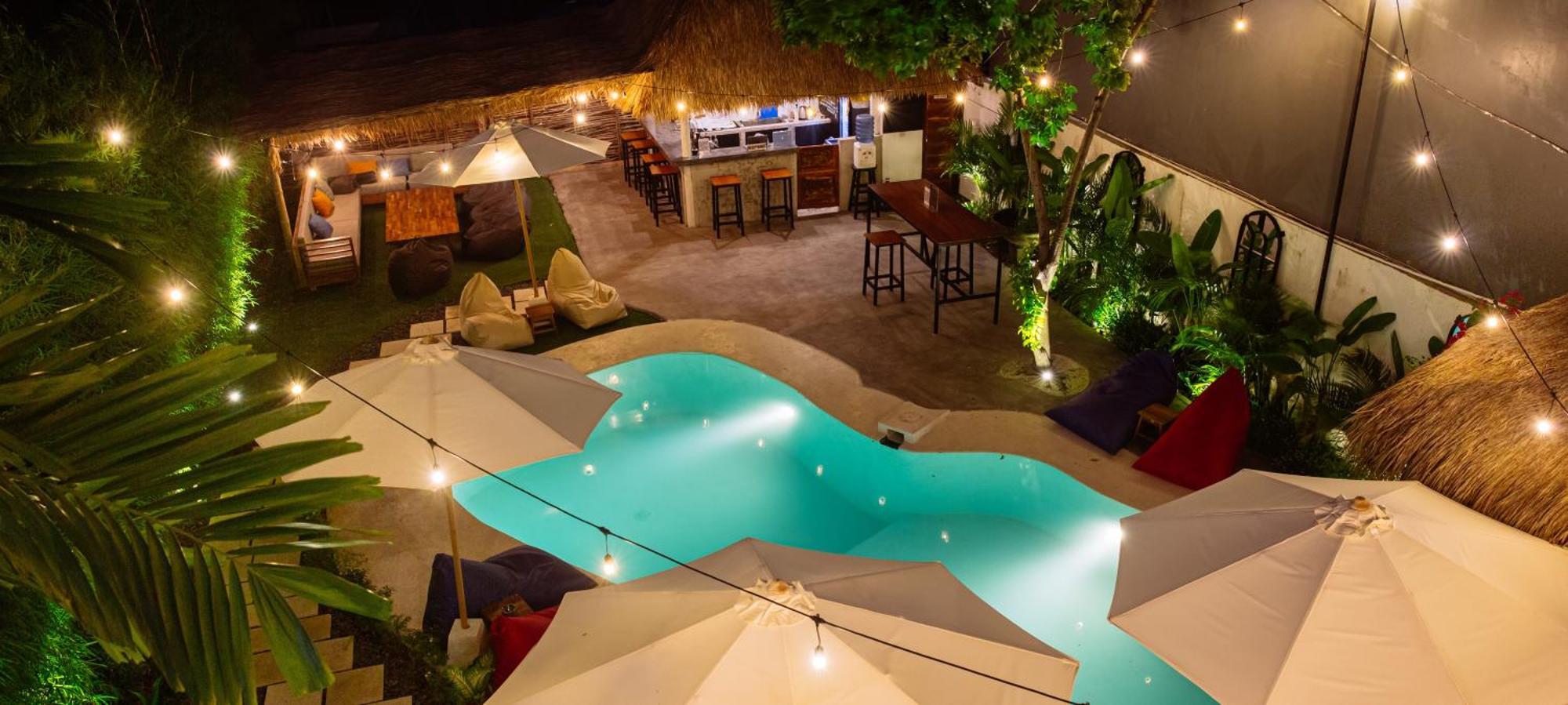 What The Duck Backpackers Canggu Dış mekan fotoğraf