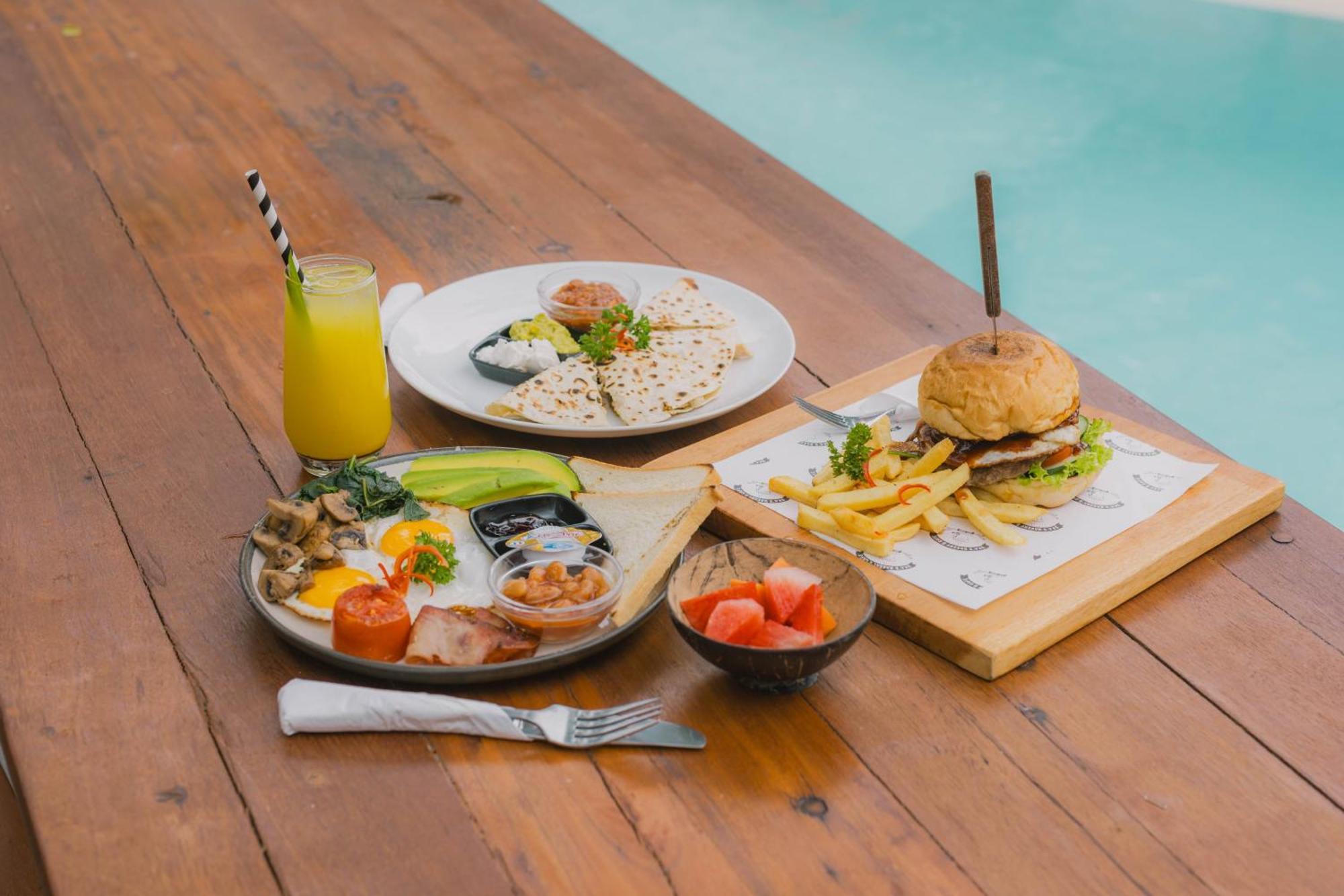 What The Duck Backpackers Canggu Dış mekan fotoğraf