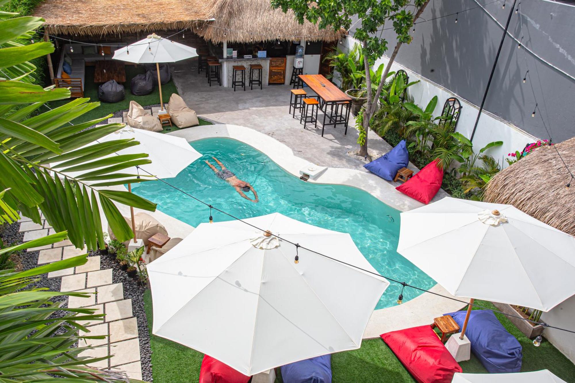 What The Duck Backpackers Canggu Dış mekan fotoğraf