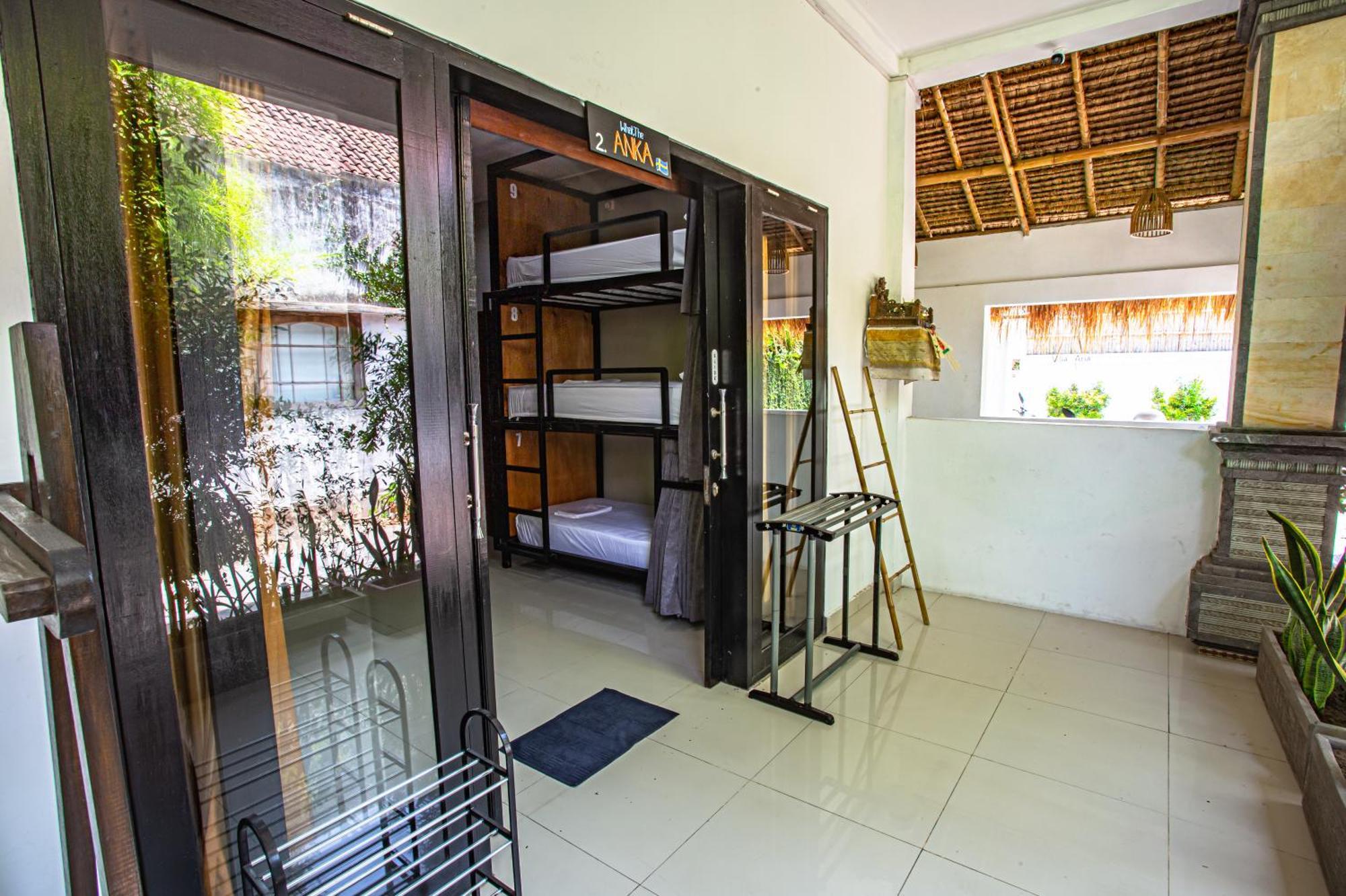 What The Duck Backpackers Canggu Dış mekan fotoğraf
