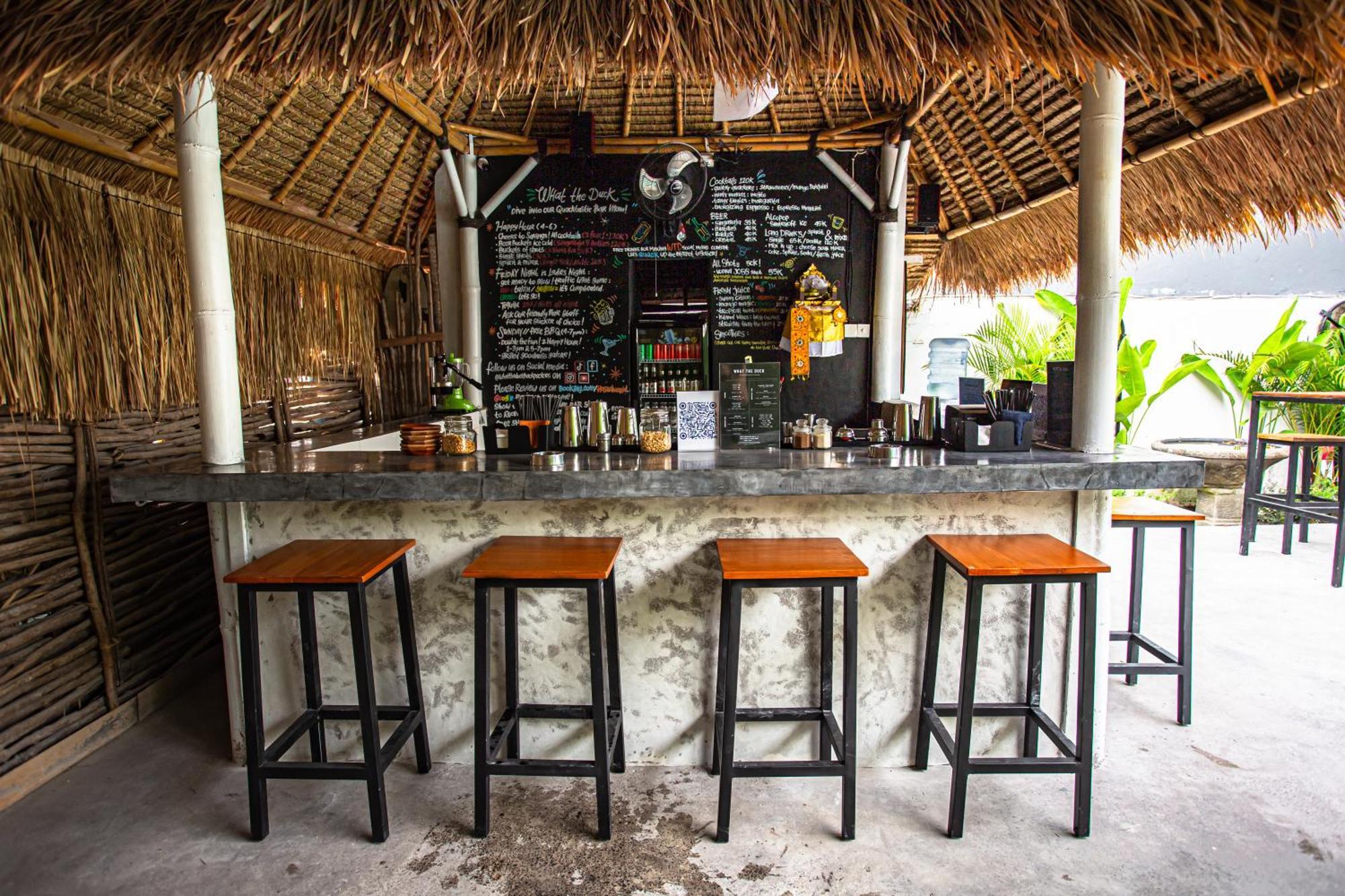 What The Duck Backpackers Canggu Dış mekan fotoğraf